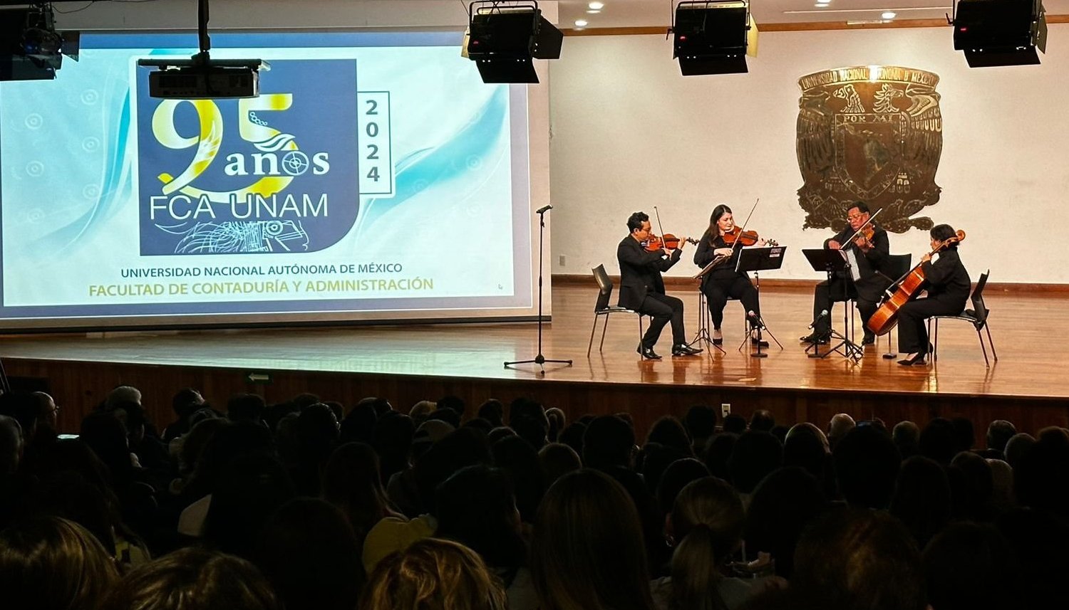 Inician festejos por los primeros 95 años de la FCA